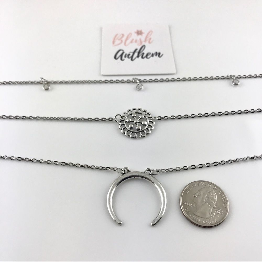 3 for $25⚡️layered horn crescent moon necklace - Picture 8 of 8